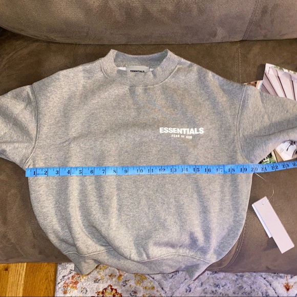 🔴SOLD🔴 Essentials Fear Of God Kids Heather Oatmeal Crew Neck Sweatshirt - Picture 12 of 12